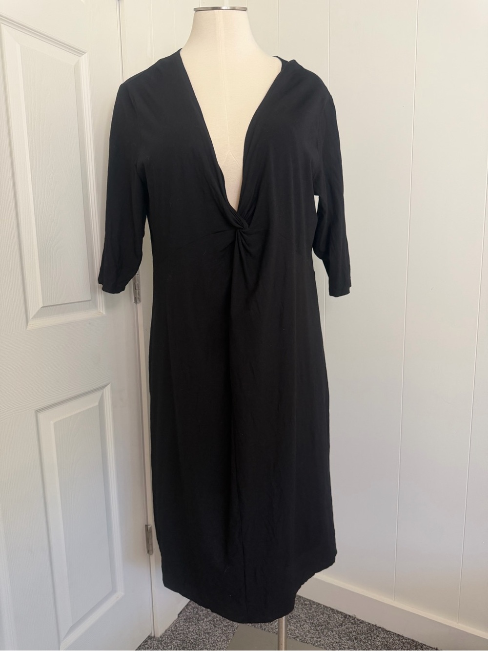 Eileen Fisher Black Knot-Front V-Neck Midi Dress